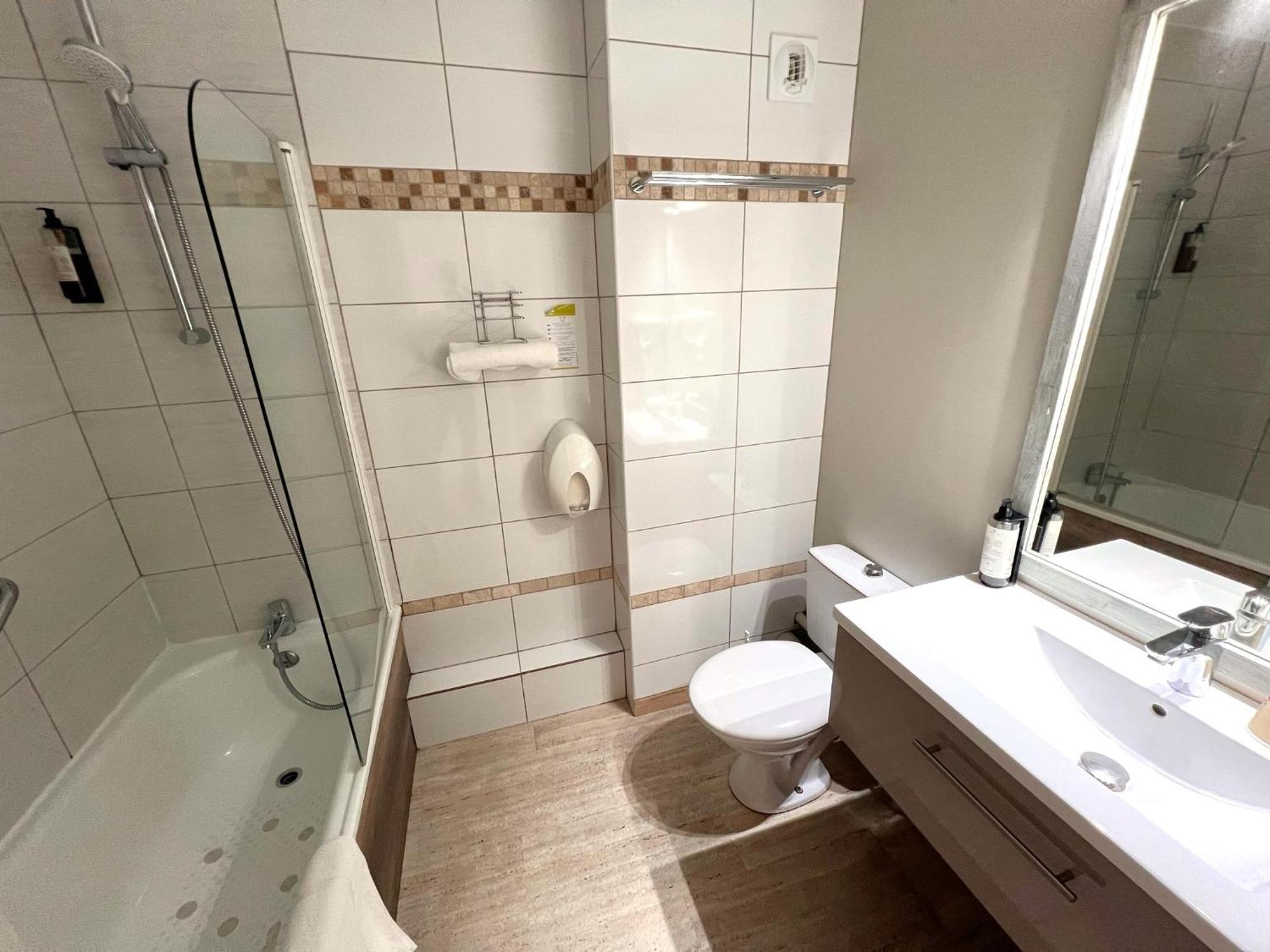 Hotel Le Mas Des Ponts D'Arles Cameră foto